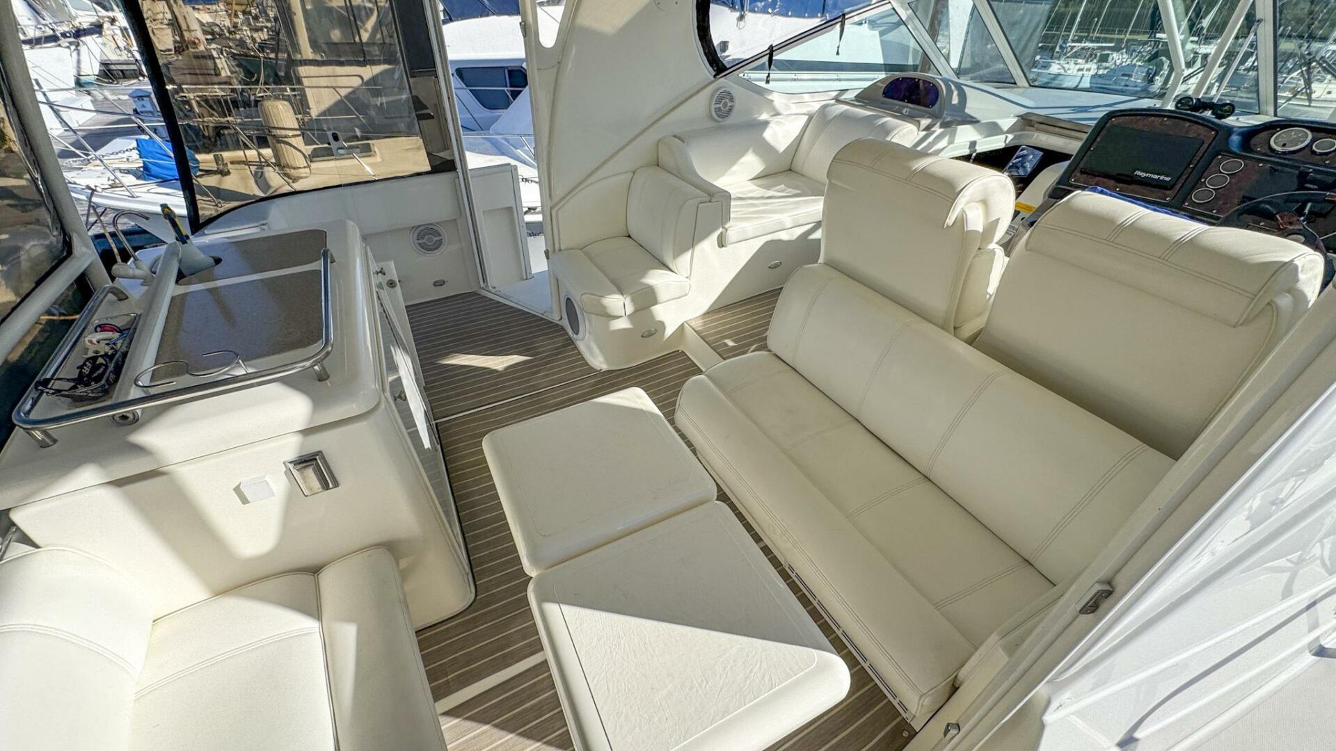 Unsubscribed 40ft Cruisers Yachts Yacht For Sale Unsubscribed 40ft Cruisers Yachts Yacht For Sale