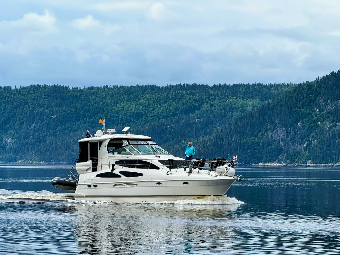 Unsubscribed 40ft Cruisers Yachts Yacht For Sale Unsubscribed 40ft Cruisers Yachts Yacht For Sale