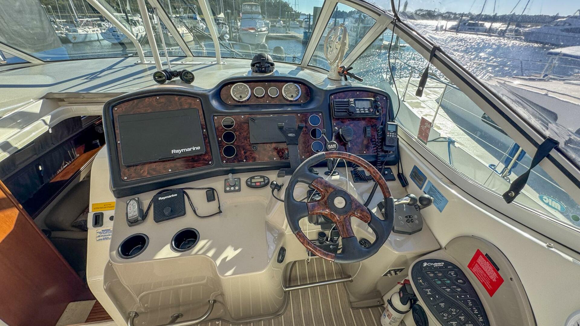 Unsubscribed 40ft Cruisers Yachts Yacht For Sale Unsubscribed 40ft Cruisers Yachts Yacht For Sale