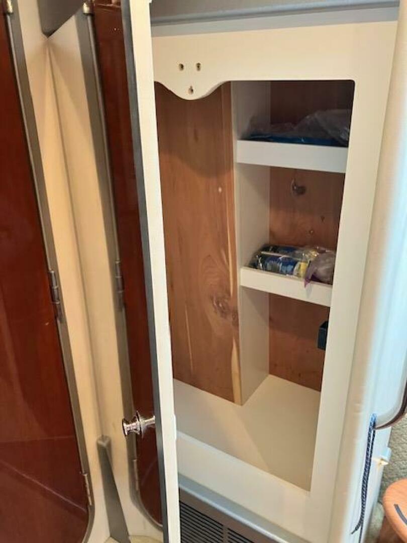 Office Space 35ft Formula Yacht For Sale