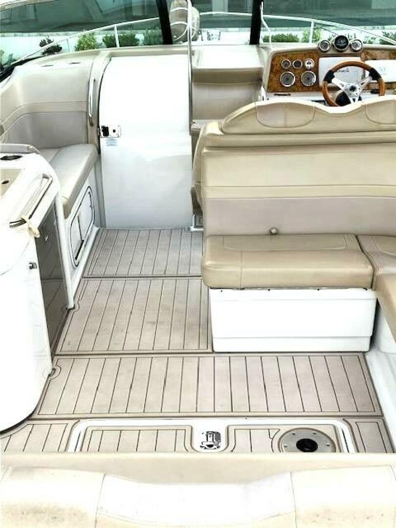 Office Space 35ft Formula Yacht For Sale