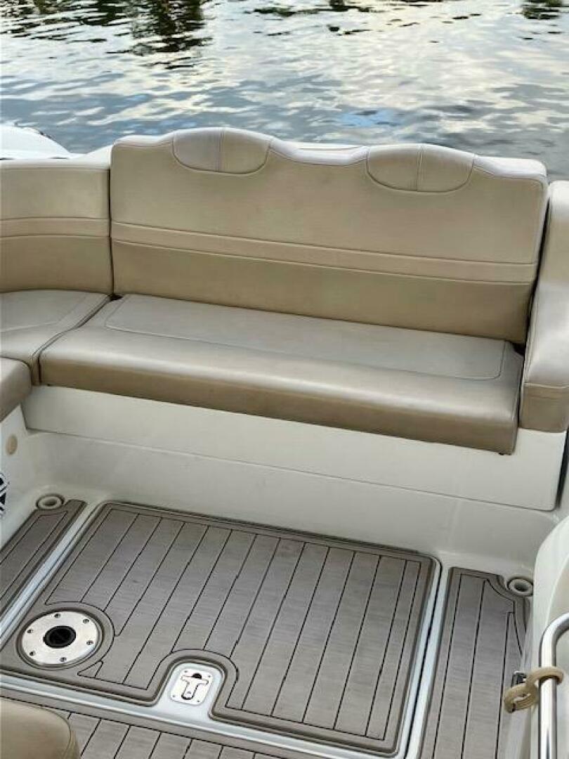 Office Space 35ft Formula Yacht For Sale