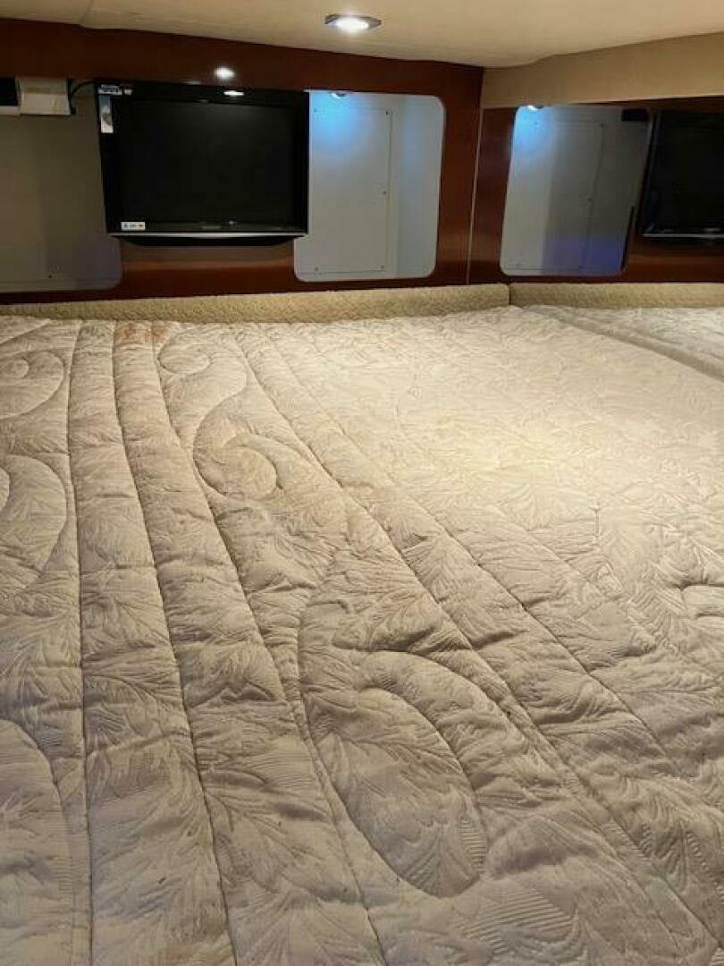 Office Space 35ft Formula Yacht For Sale