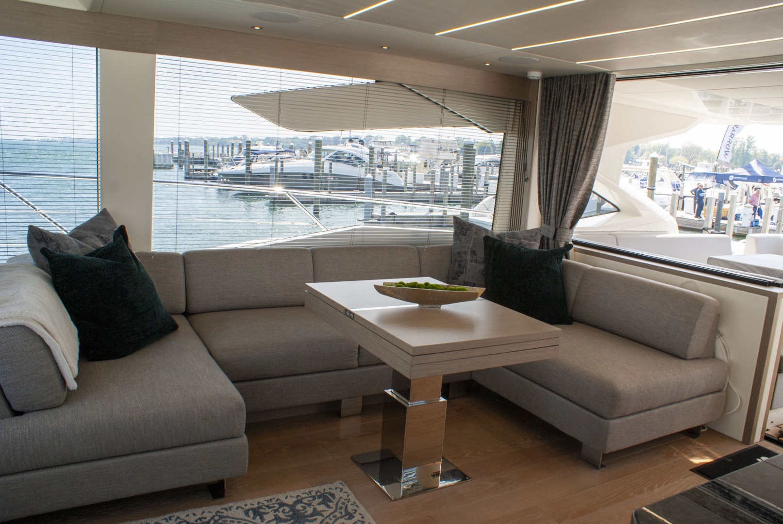2020 Sunseeker 74 Sport Yacht