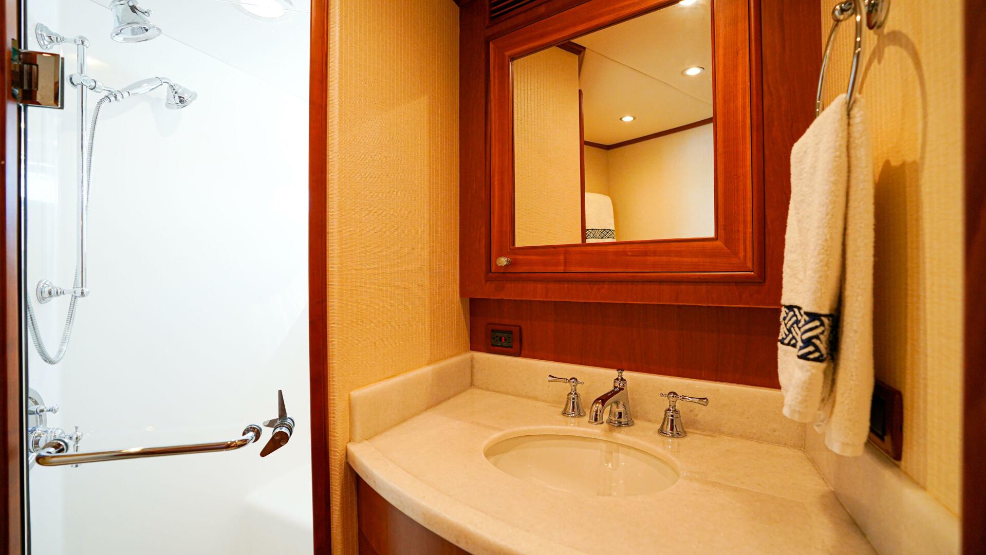 Insignia 86ft Outer Reef Yachts Yacht For Sale Insignia 86ft Outer Reef Yachts Yacht For Sale