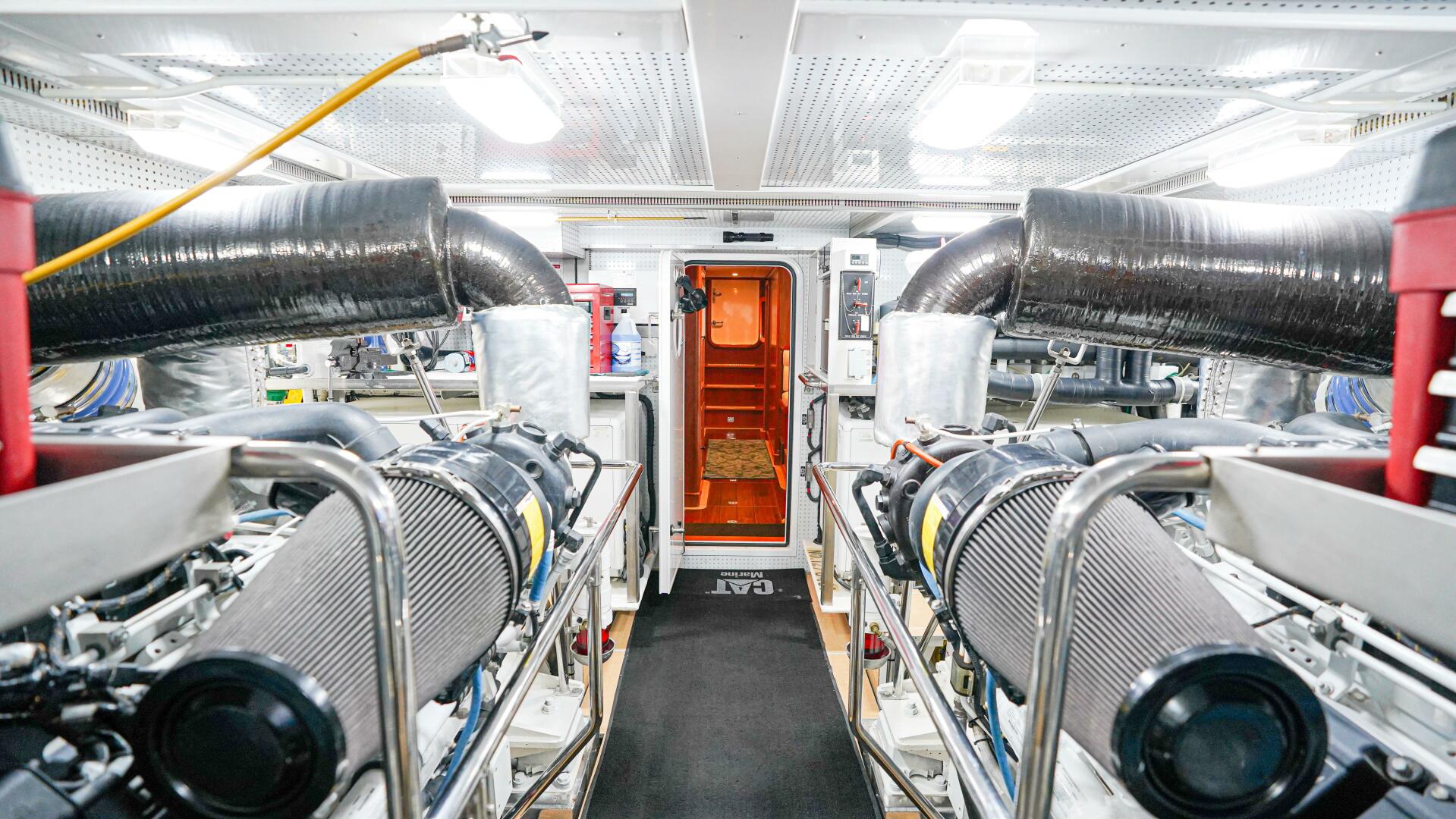 Insignia 86ft Outer Reef Yachts Yacht For Sale Insignia 86ft Outer Reef Yachts Yacht For Sale