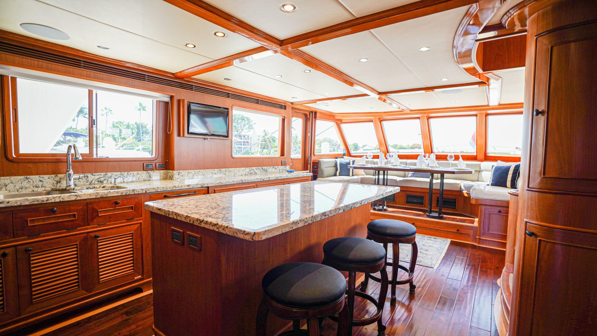 Insignia 86ft Outer Reef Yachts Yacht For Sale Insignia 86ft Outer Reef Yachts Yacht For Sale