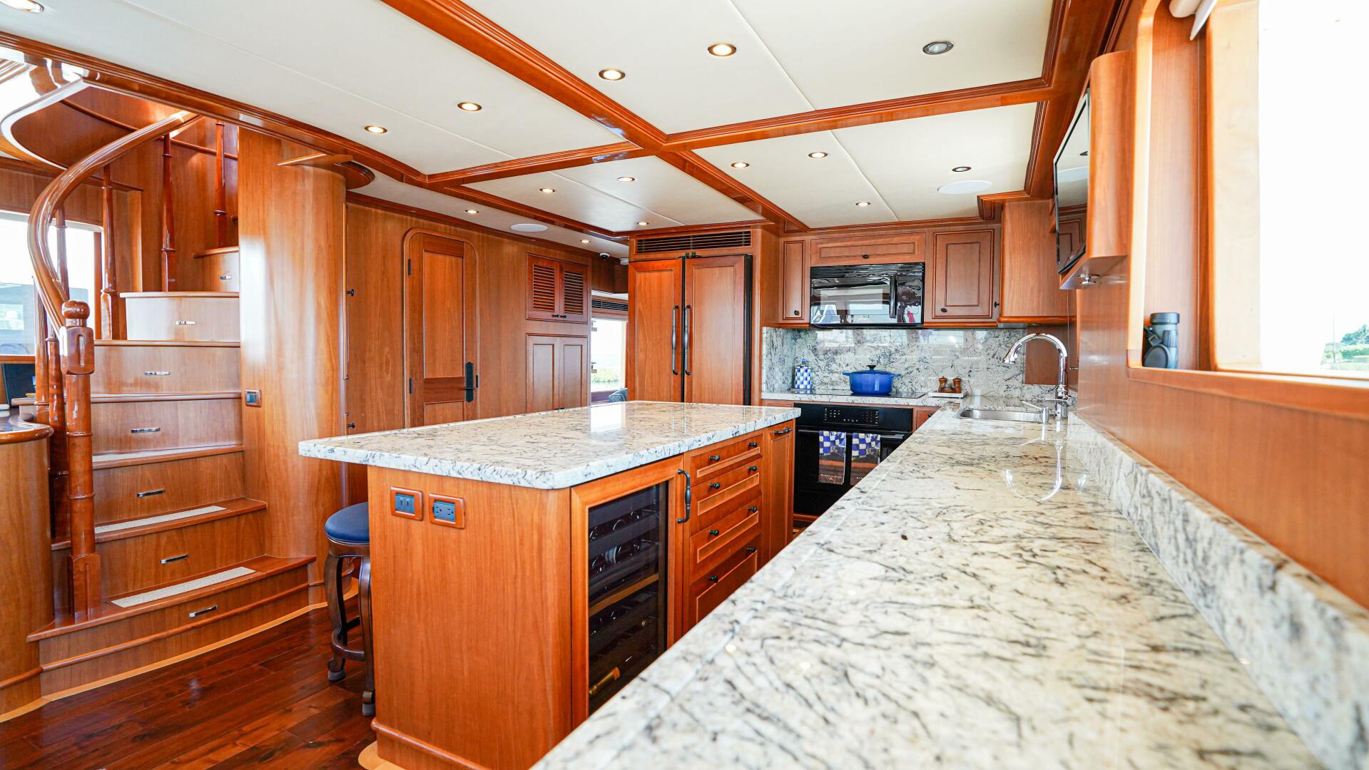 Insignia 86ft Outer Reef Yachts Yacht For Sale Insignia 86ft Outer Reef Yachts Yacht For Sale