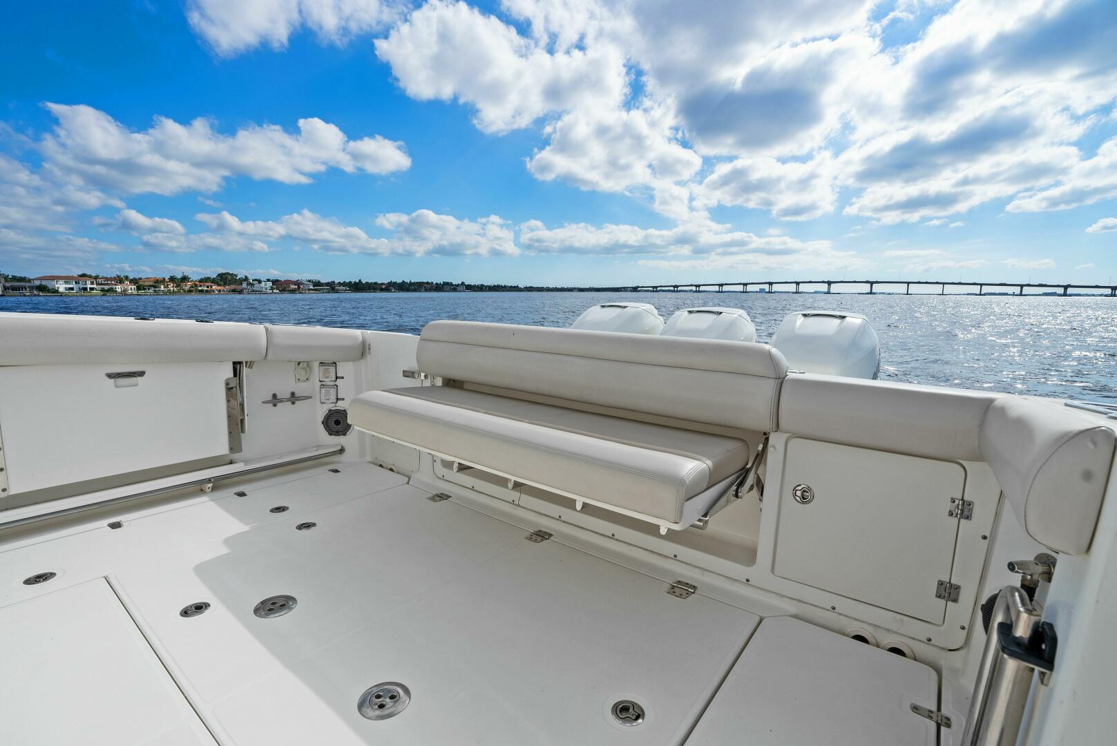 2019 Boston Whaler 380 Outrage 'Lima Kilo' - Seating