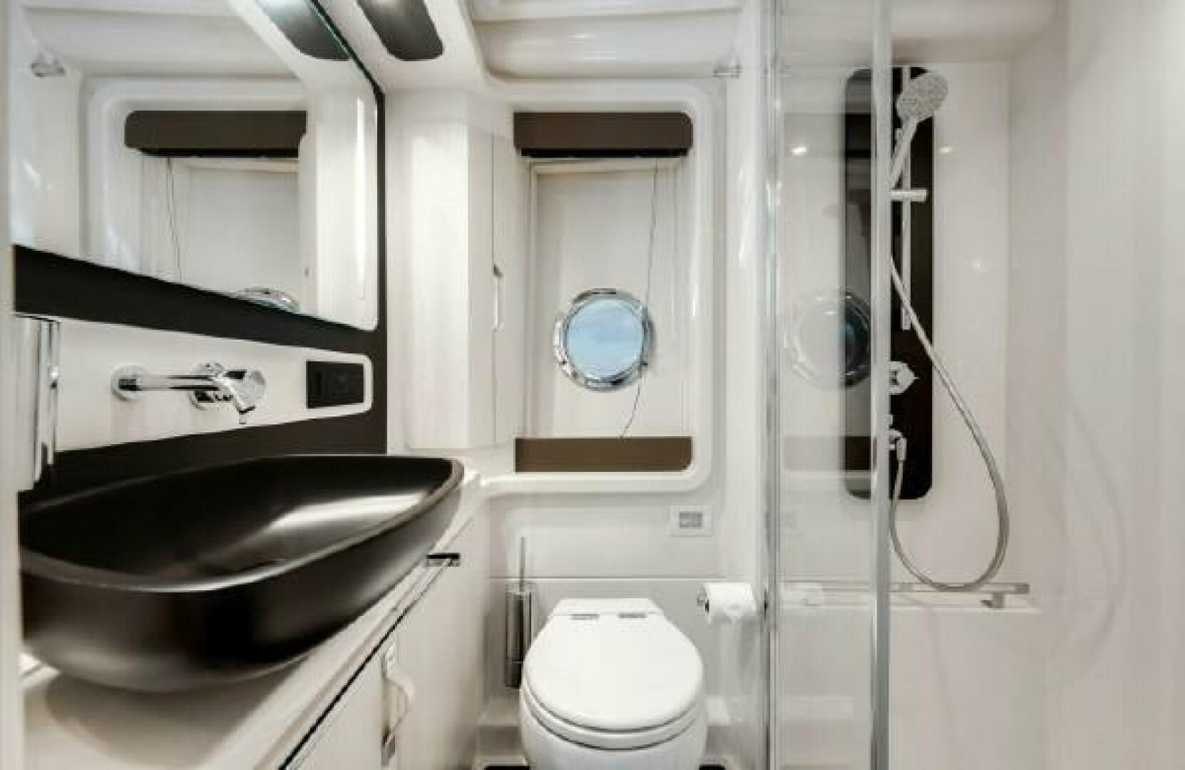 RELENTLESS 50ft Azimut Yacht For Sale