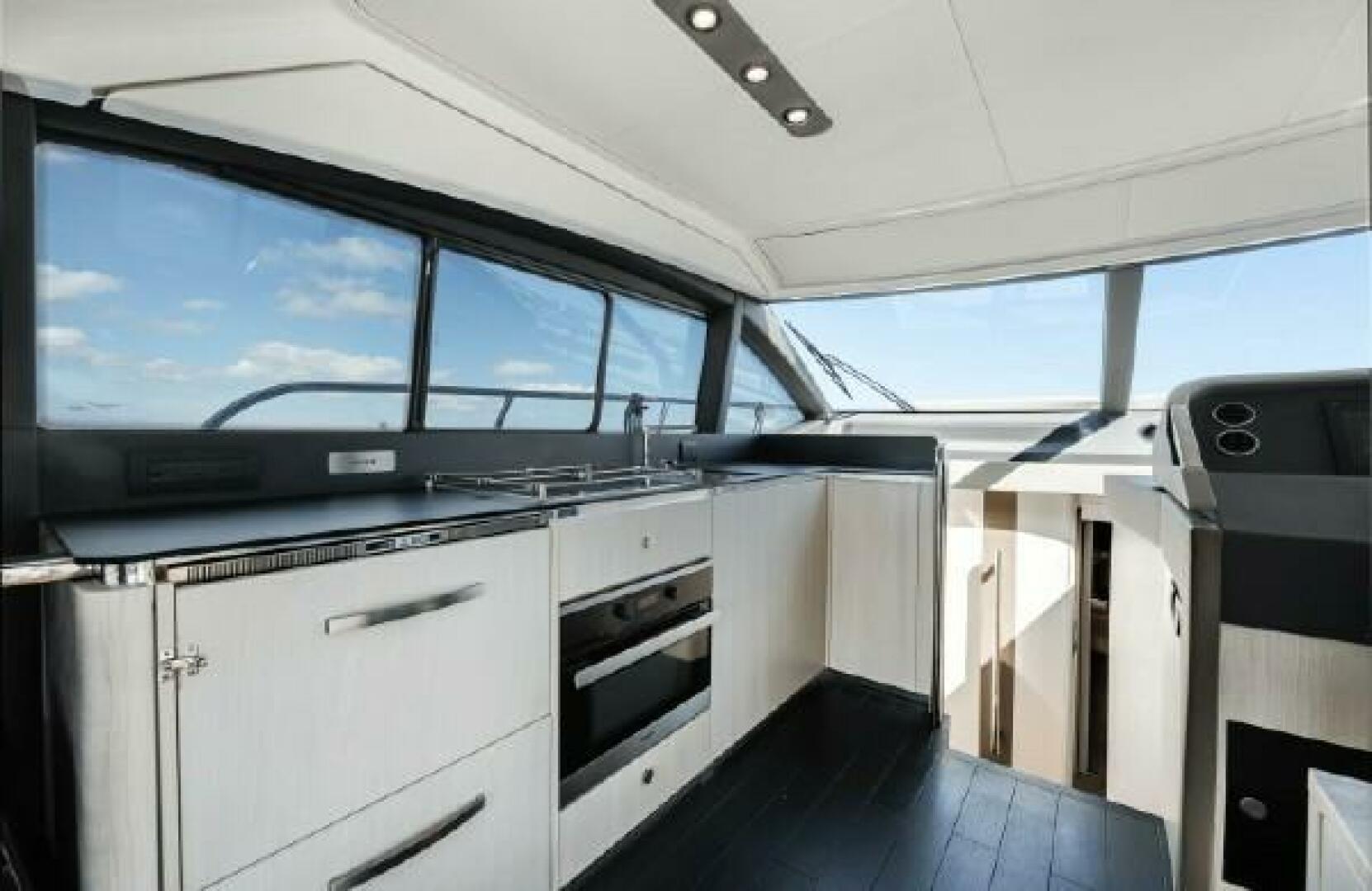 RELENTLESS 50ft Azimut Yacht For Sale
