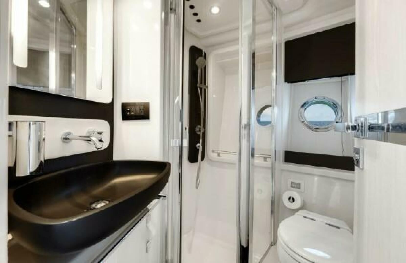 RELENTLESS 50ft Azimut Yacht For Sale