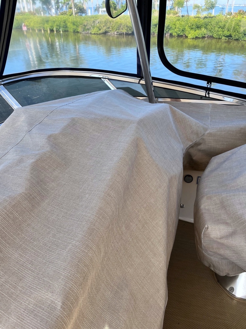 Why Knot 44ft Meridian Yacht For Sale Why Knot 44ft Meridian Yacht For Sale