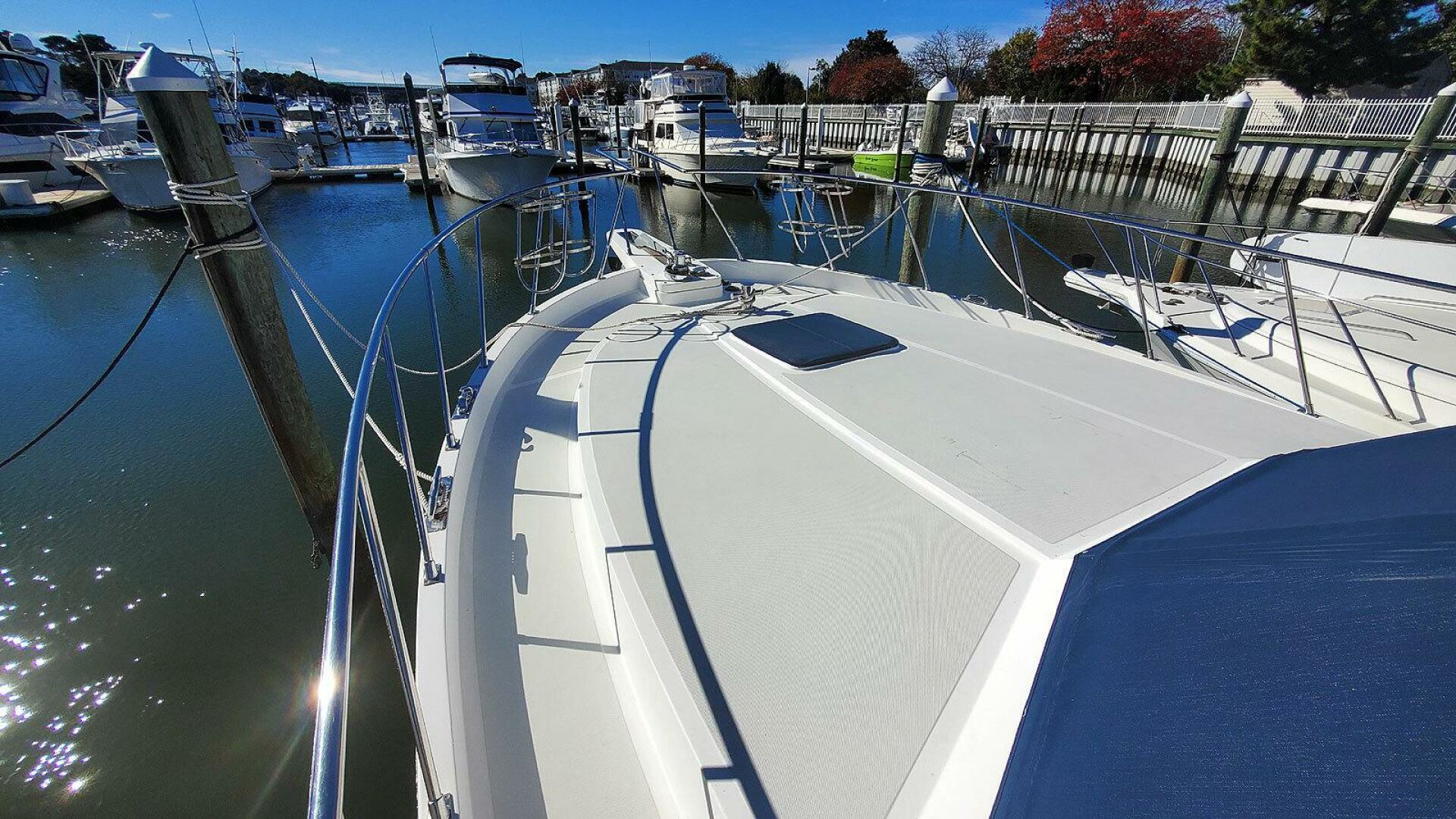 Fore Deck Port Walkway