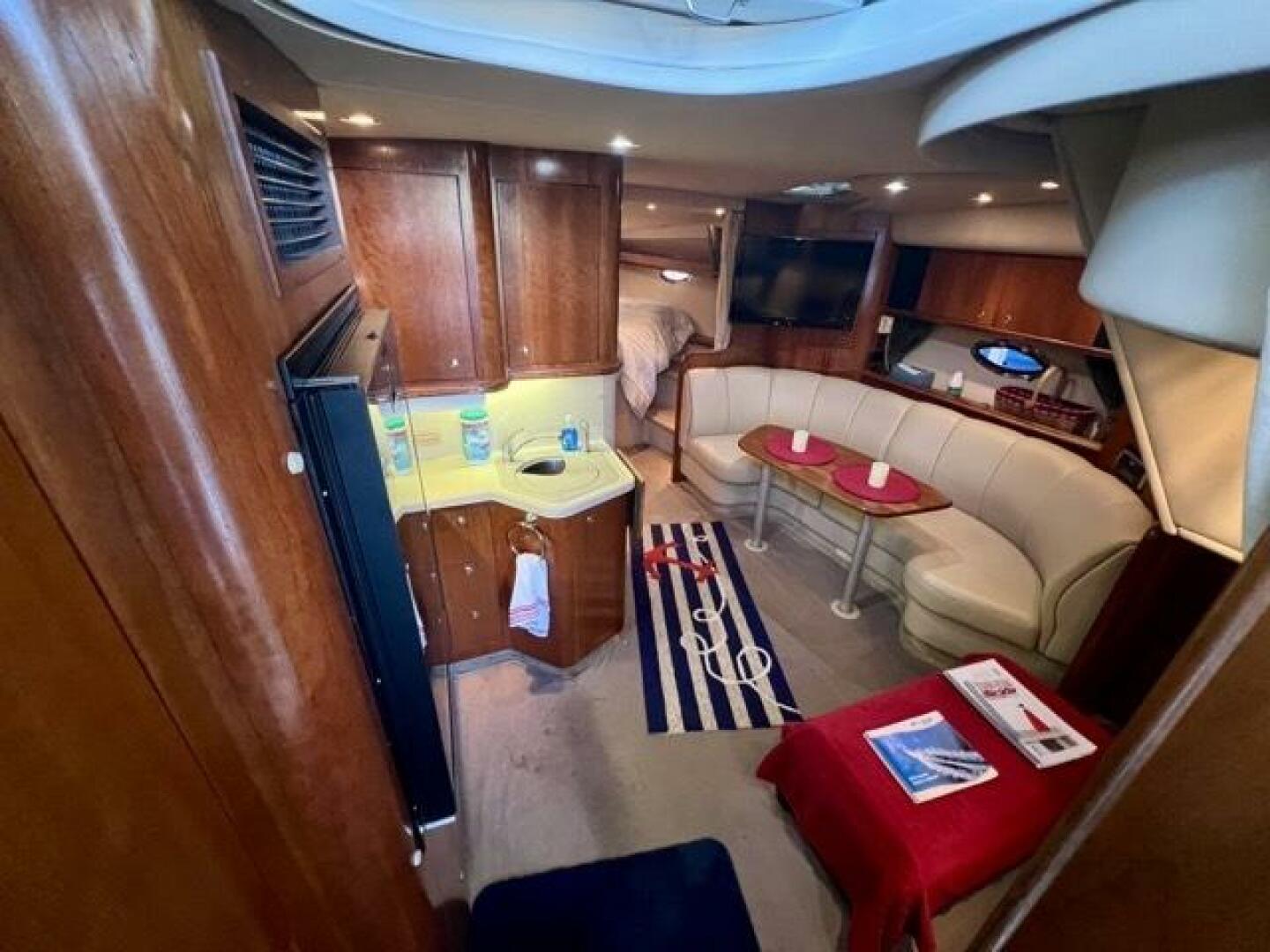 16 Partner Ship 2003 Cruisers 3772 Salon 1 Medium