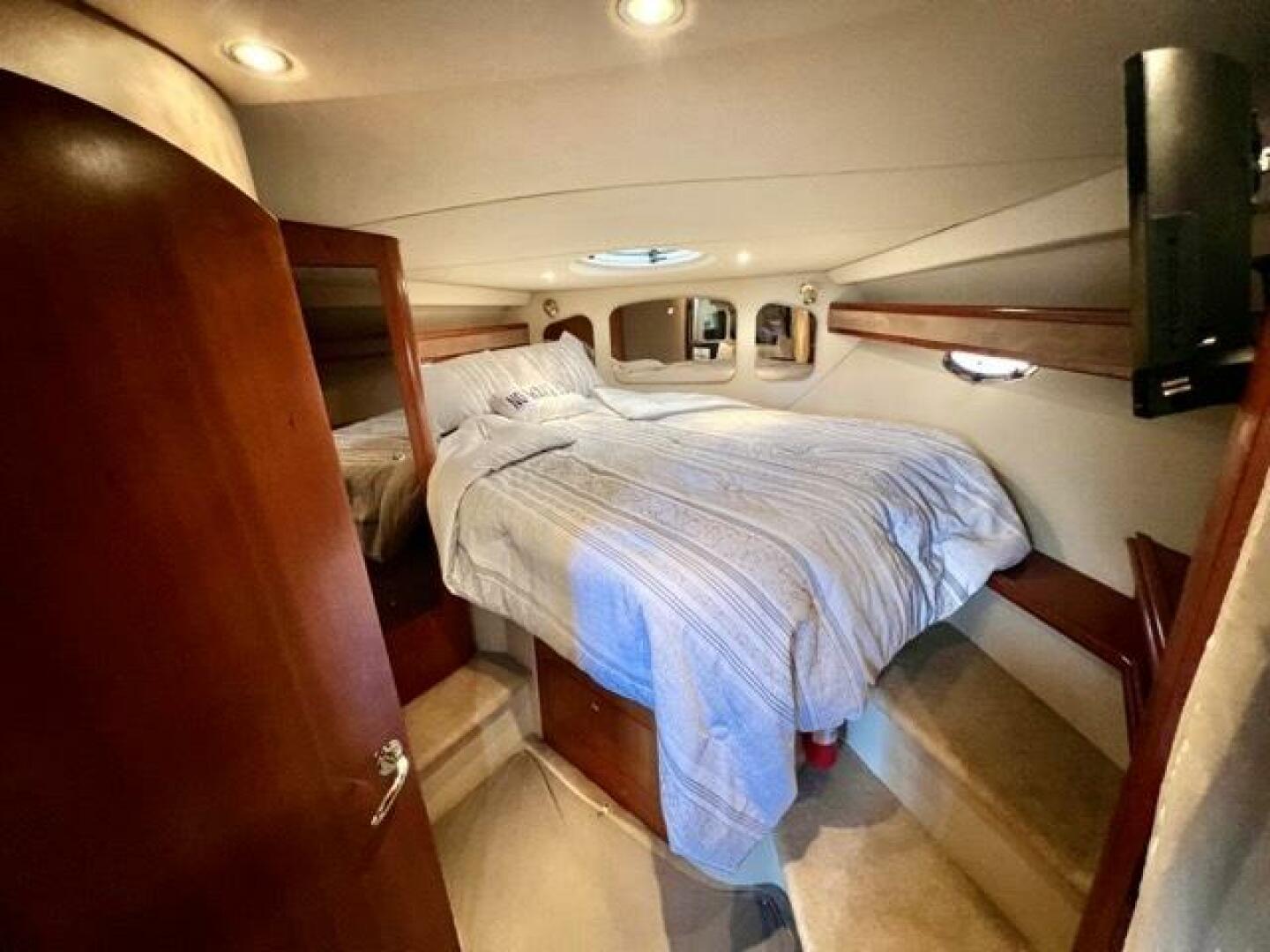 23 Partner Ship 2003 Cruisers 3772 Fwd Cabin 1 Medium