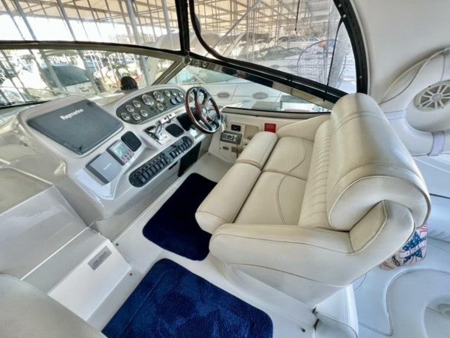 12 Partner Ship 2003 Cruisers 3772 Helm 3 Medium