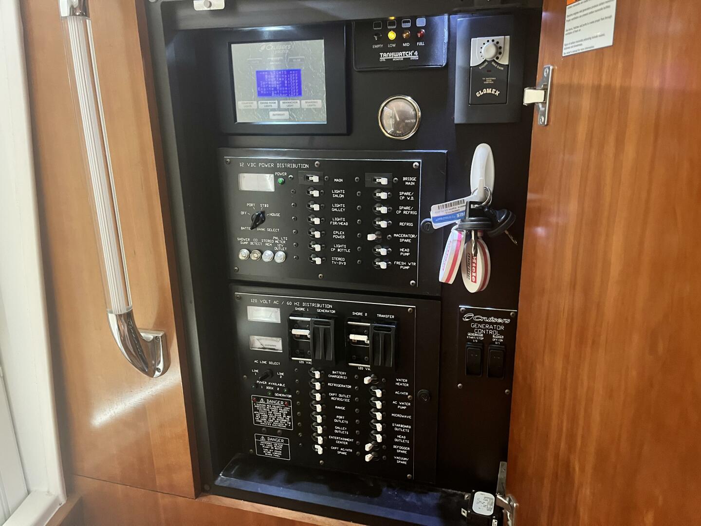 Bail Out 39ft Cruisers Yachts Yacht For Sale Bail Out 39ft Cruisers Yachts Yacht For Sale