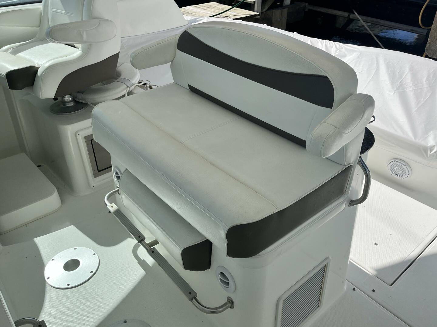 Bail Out 39ft Cruisers Yachts Yacht For Sale