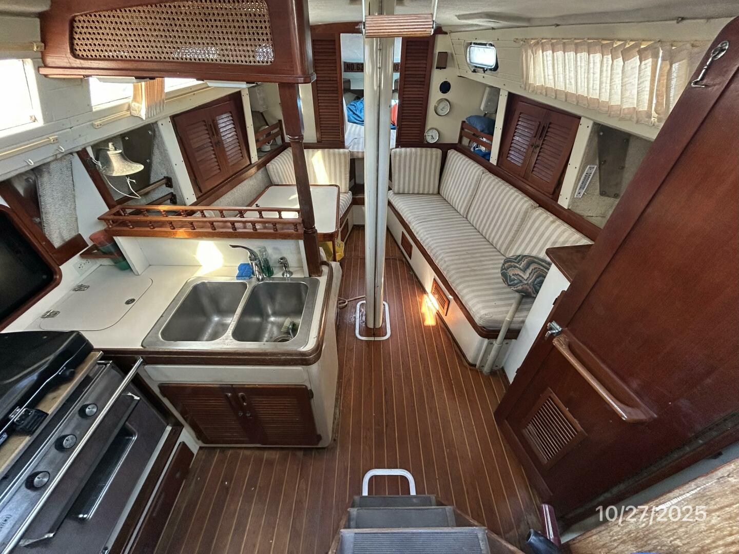 36' S2 salon forward