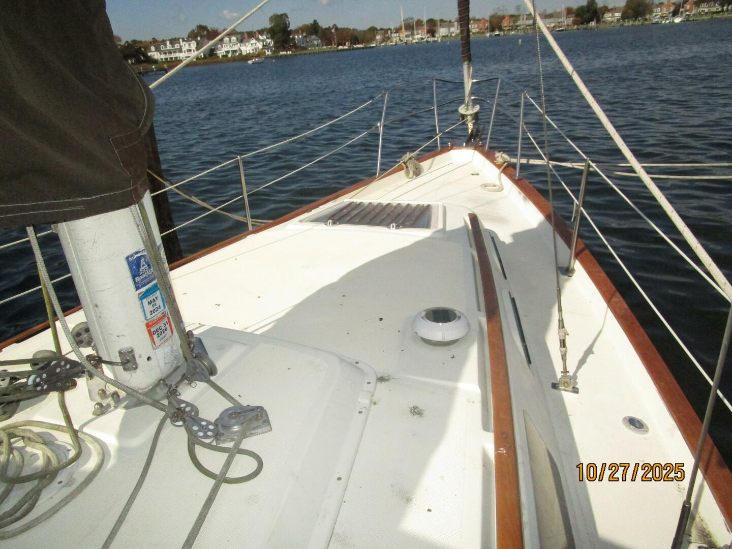 36' S2 foredeck2