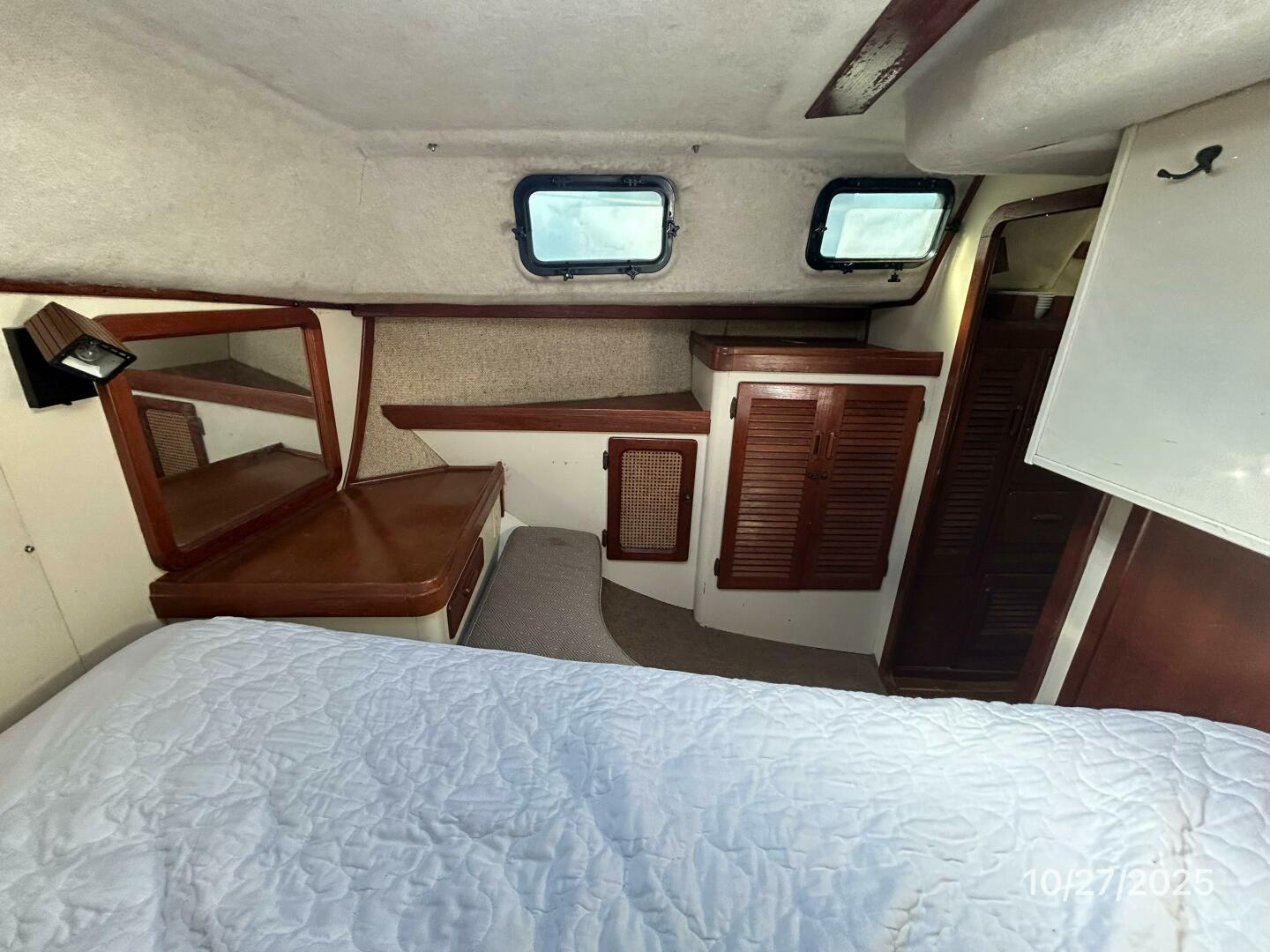 36' S2 aft stateroom port