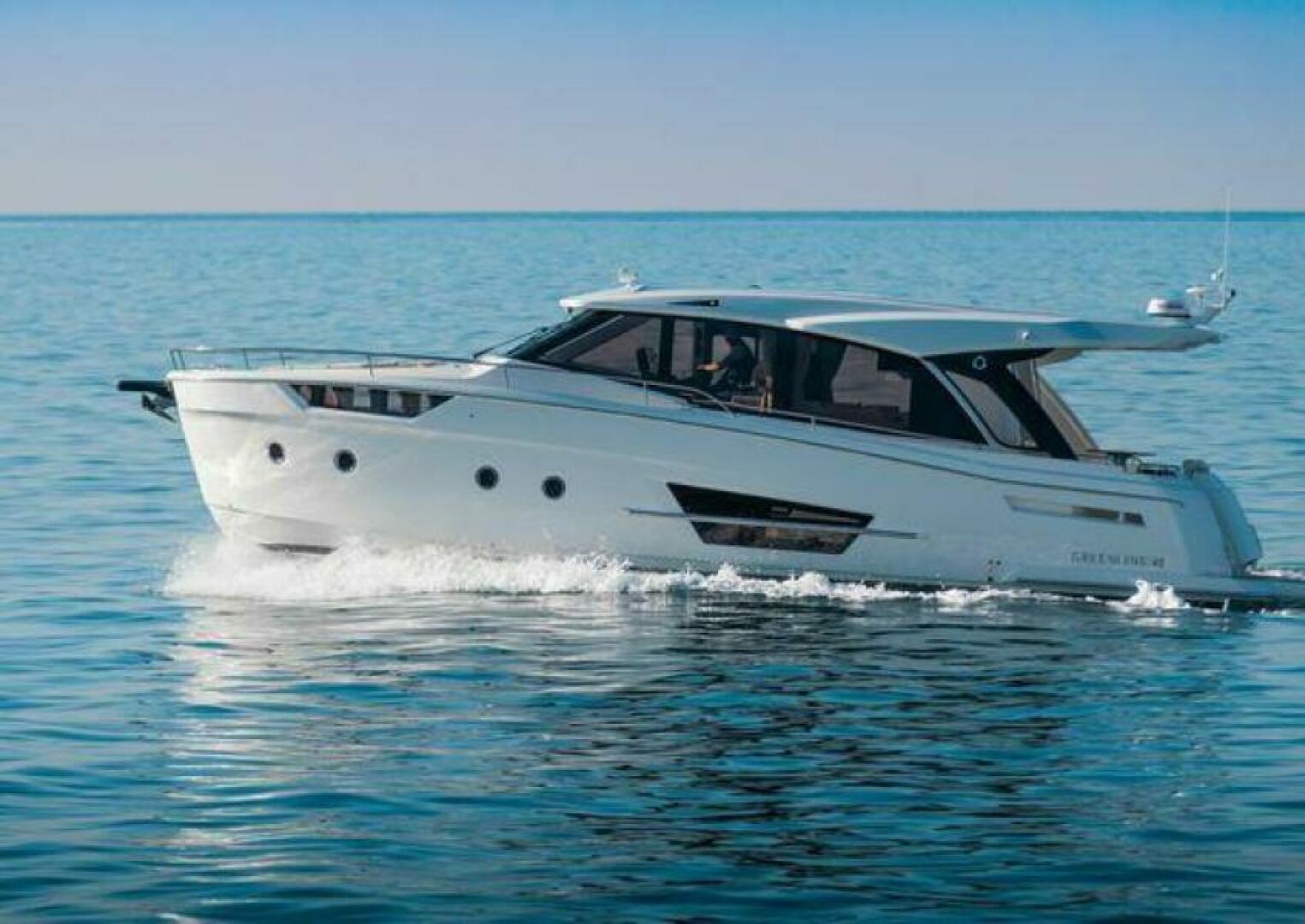2027 Greenline 45 Coupe