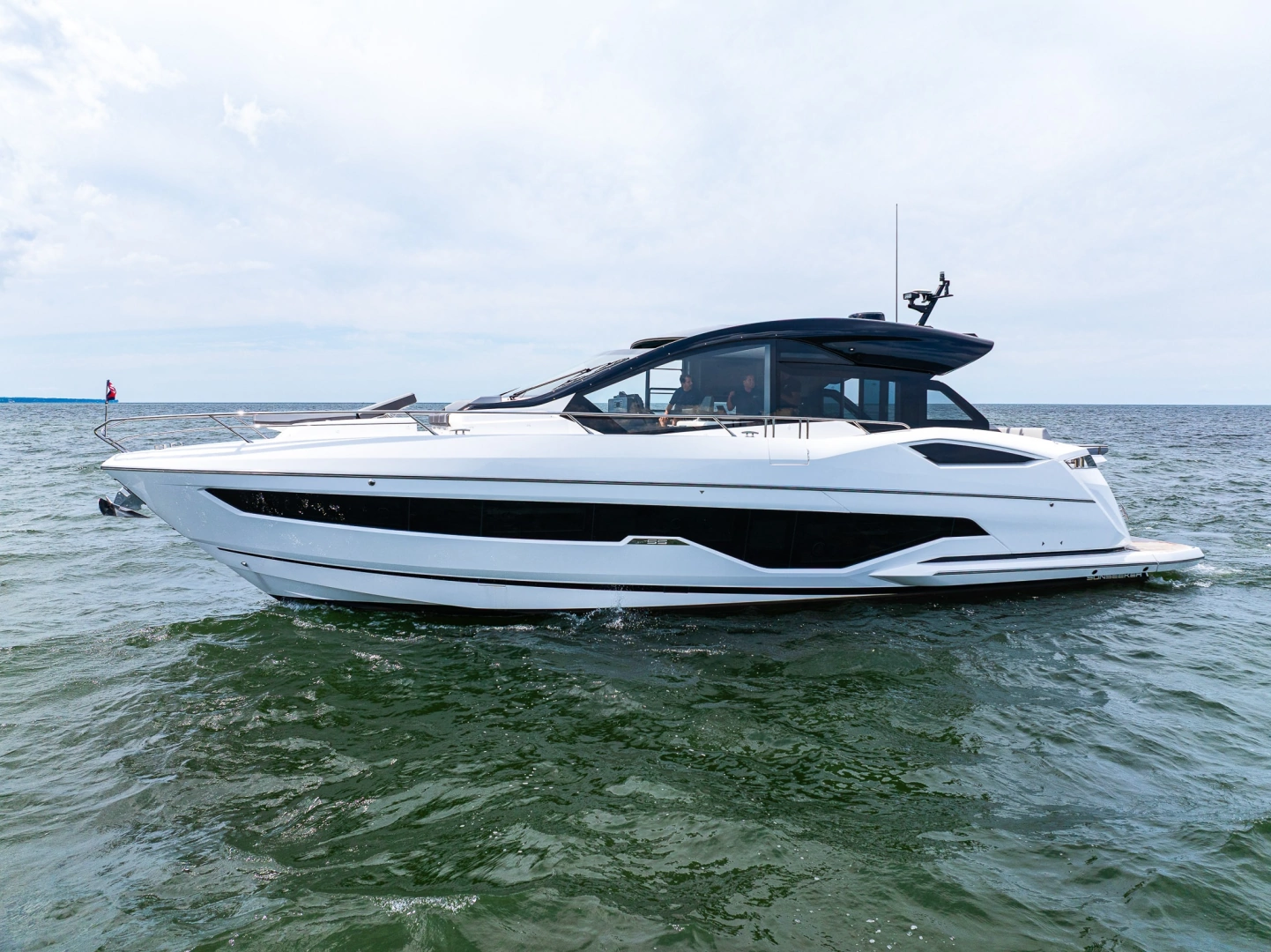2026 Sunseeker 55 Predator - photo 1 of 58