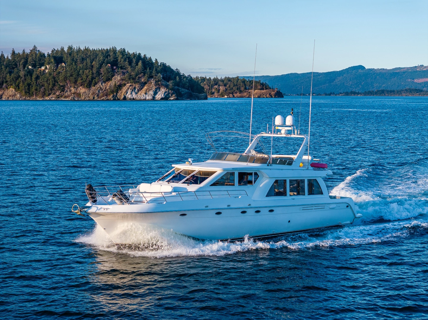 Navigator 61 Pilothouse Yacht For Sale