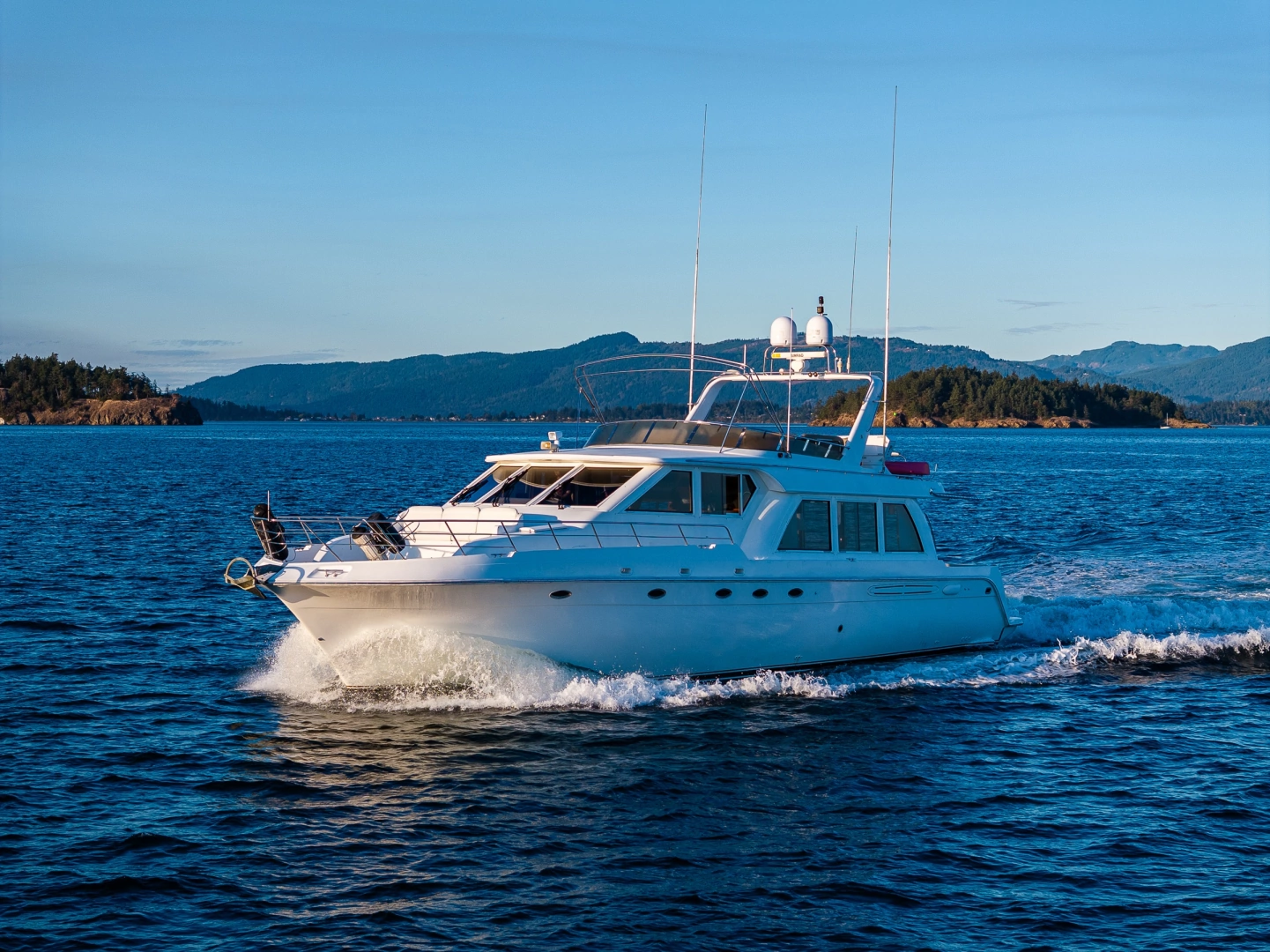 Navigator 61 Pilothouse Yacht For Sale