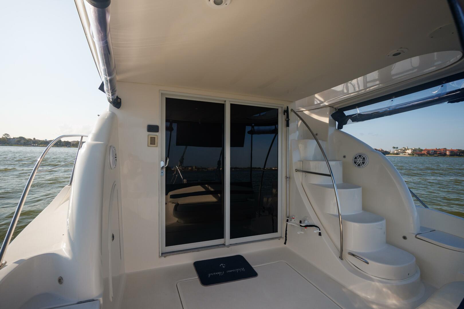 2010 Meridian 391 Motor Yacht
