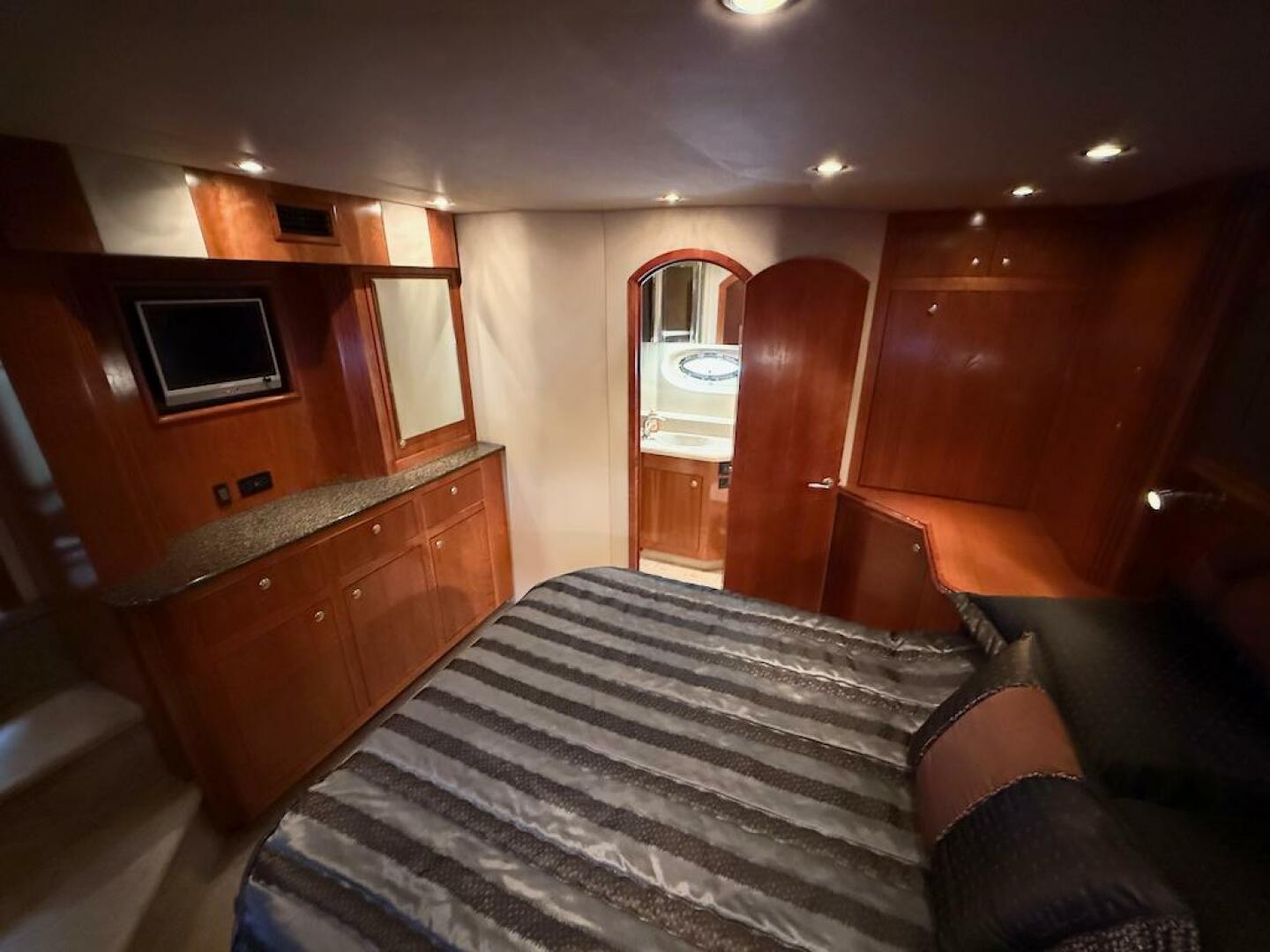 No Worries 42ft Cruisers Yachts Yacht For Sale No Worries 42ft Cruisers Yachts Yacht For Sale