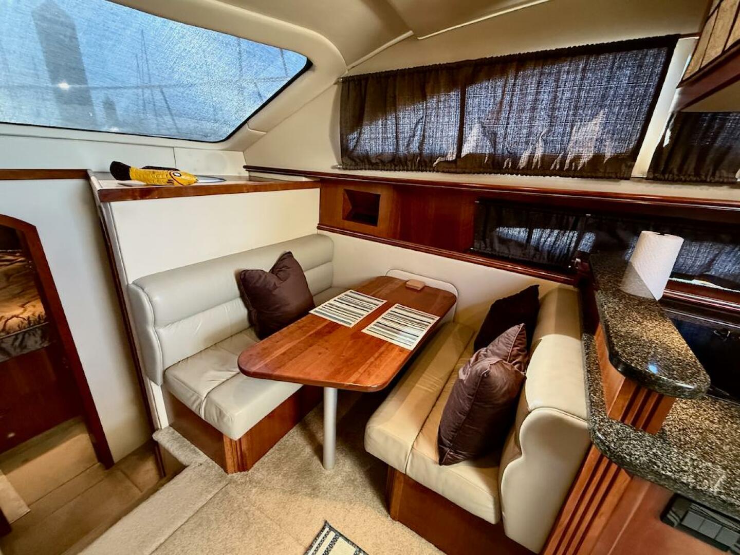 No Worries 42ft Cruisers Yachts Yacht For Sale No Worries 42ft Cruisers Yachts Yacht For Sale