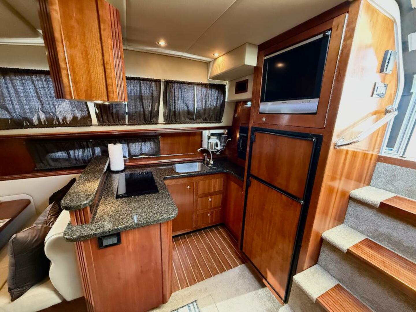 No Worries 42ft Cruisers Yachts Yacht For Sale No Worries 42ft Cruisers Yachts Yacht For Sale