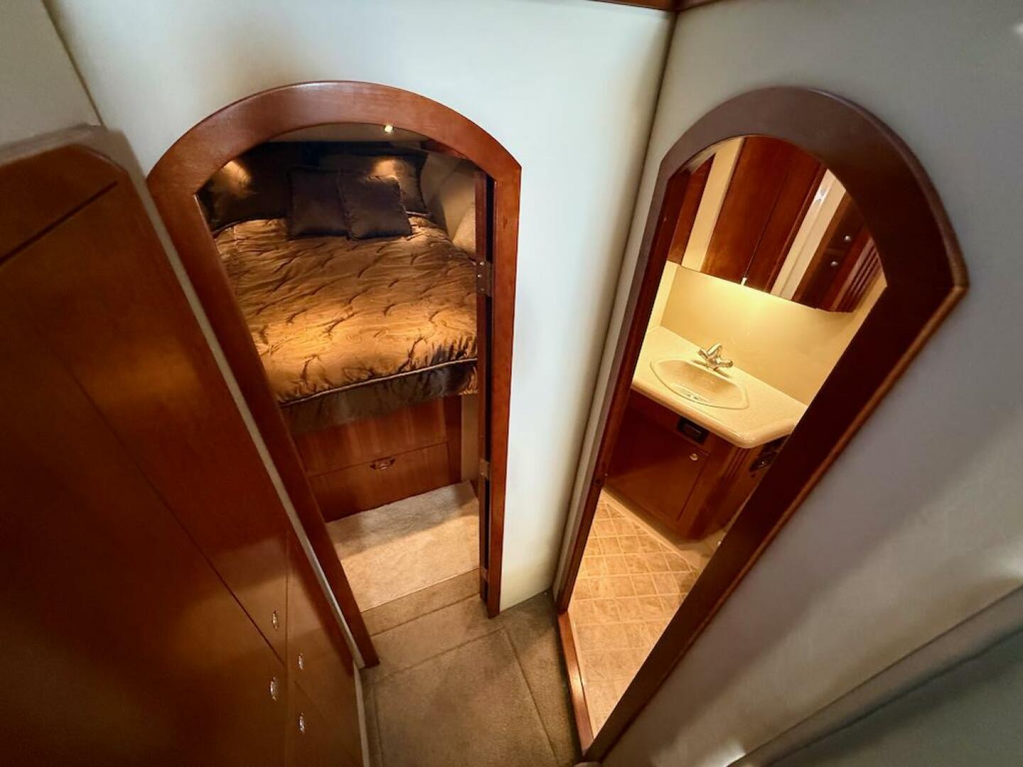 No Worries 42ft Cruisers Yachts Yacht For Sale No Worries 42ft Cruisers Yachts Yacht For Sale