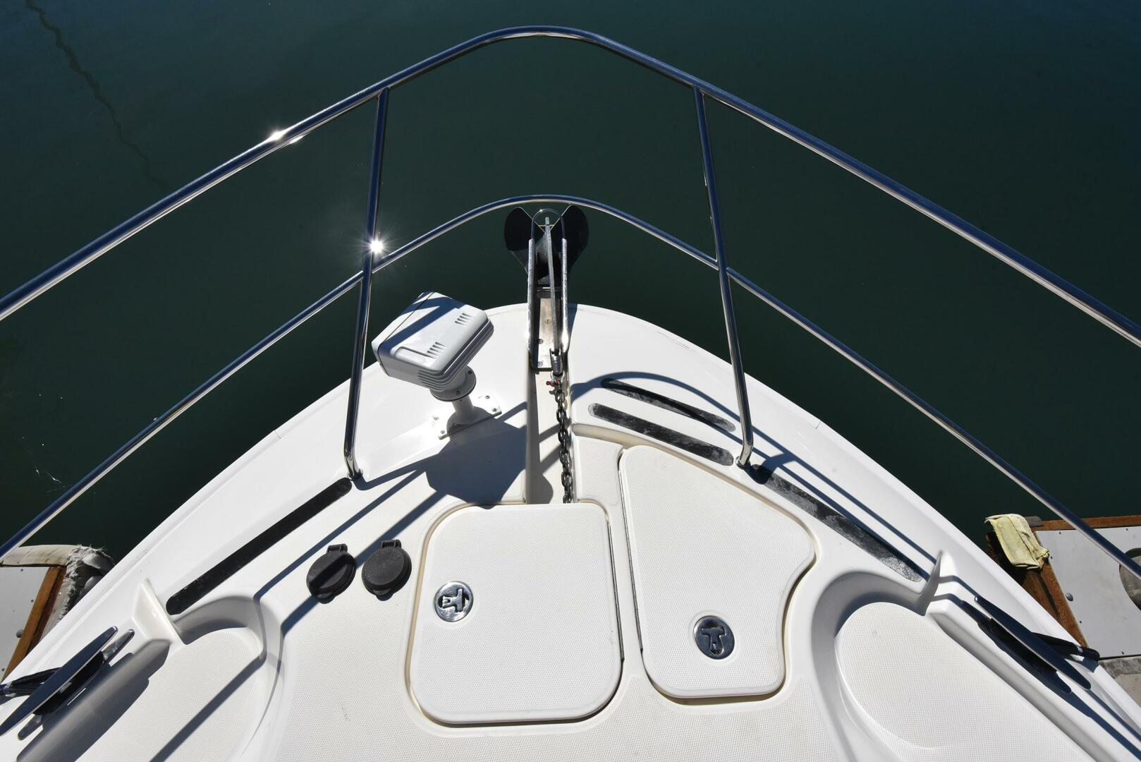 2010 38 Silverton Sedan Bridge - Pura Vida