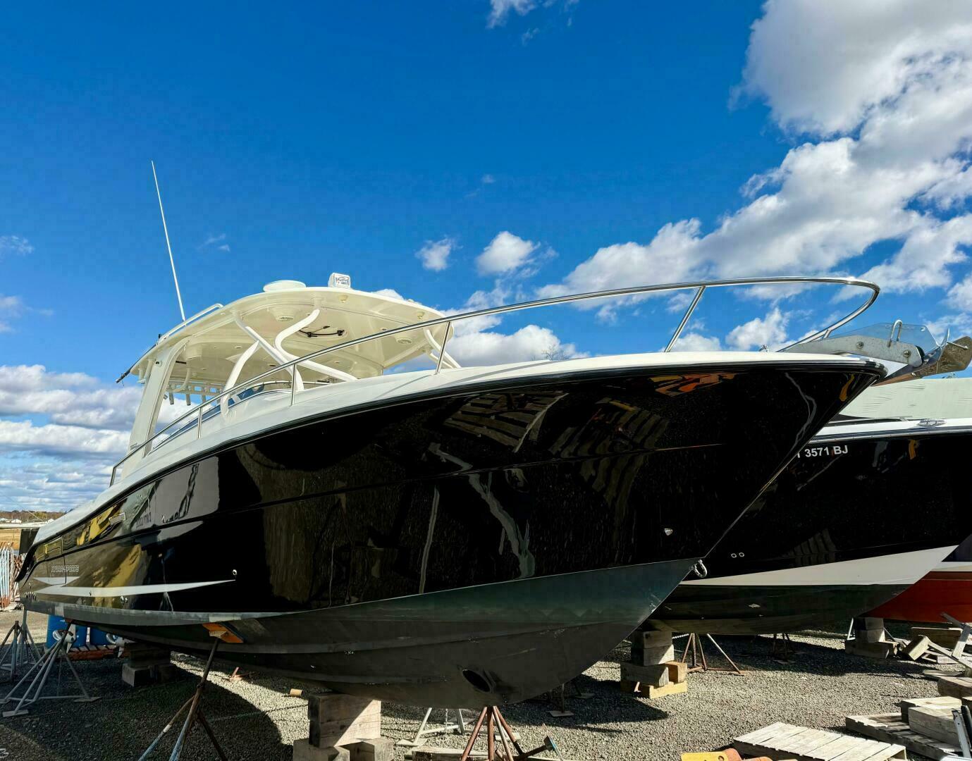 TILIKUM 35ft Hydra Sports Yacht For Sale