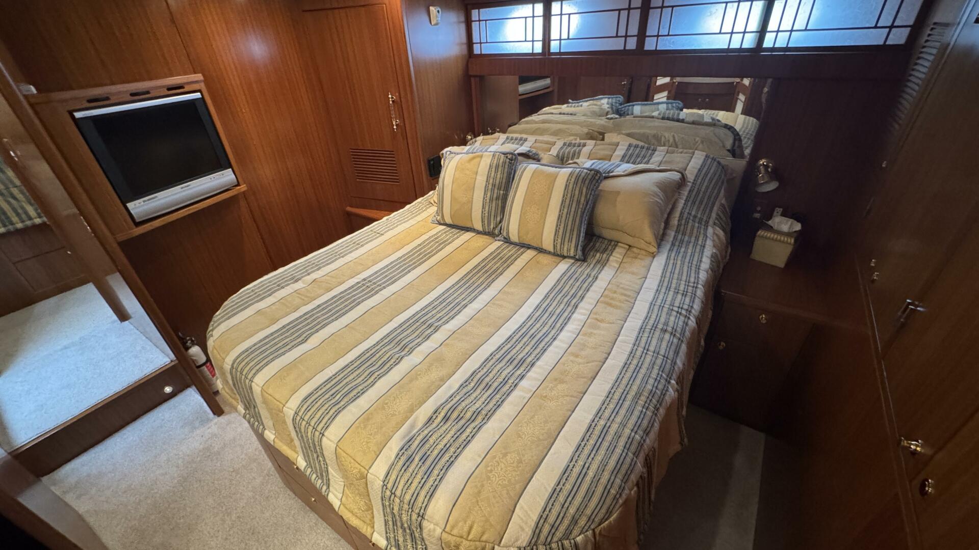 Johnson  amp  Johnson 52ft Jefferson Yacht For Sale