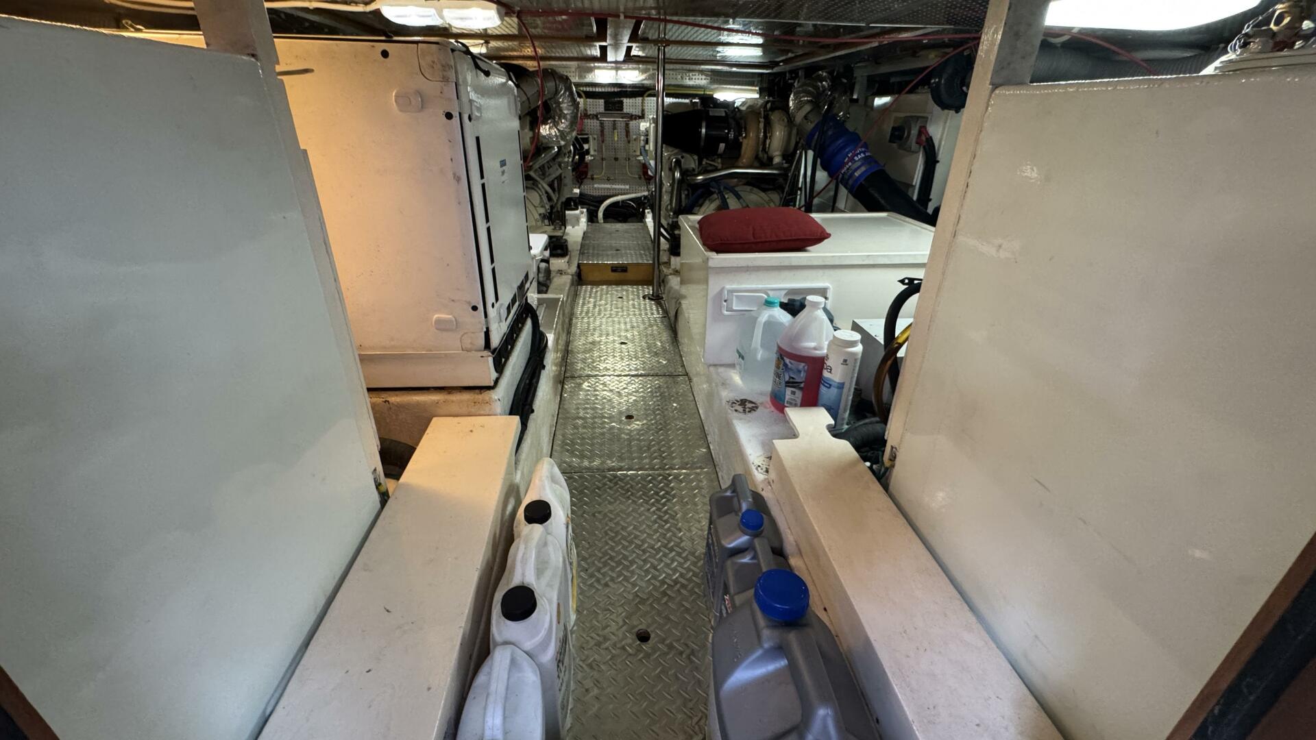 Johnson  amp  Johnson 52ft Jefferson Yacht For Sale