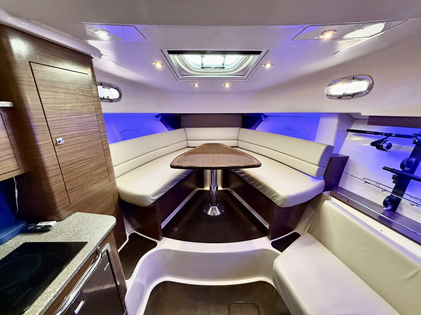 34ft Boston Whaler Yacht For Sale