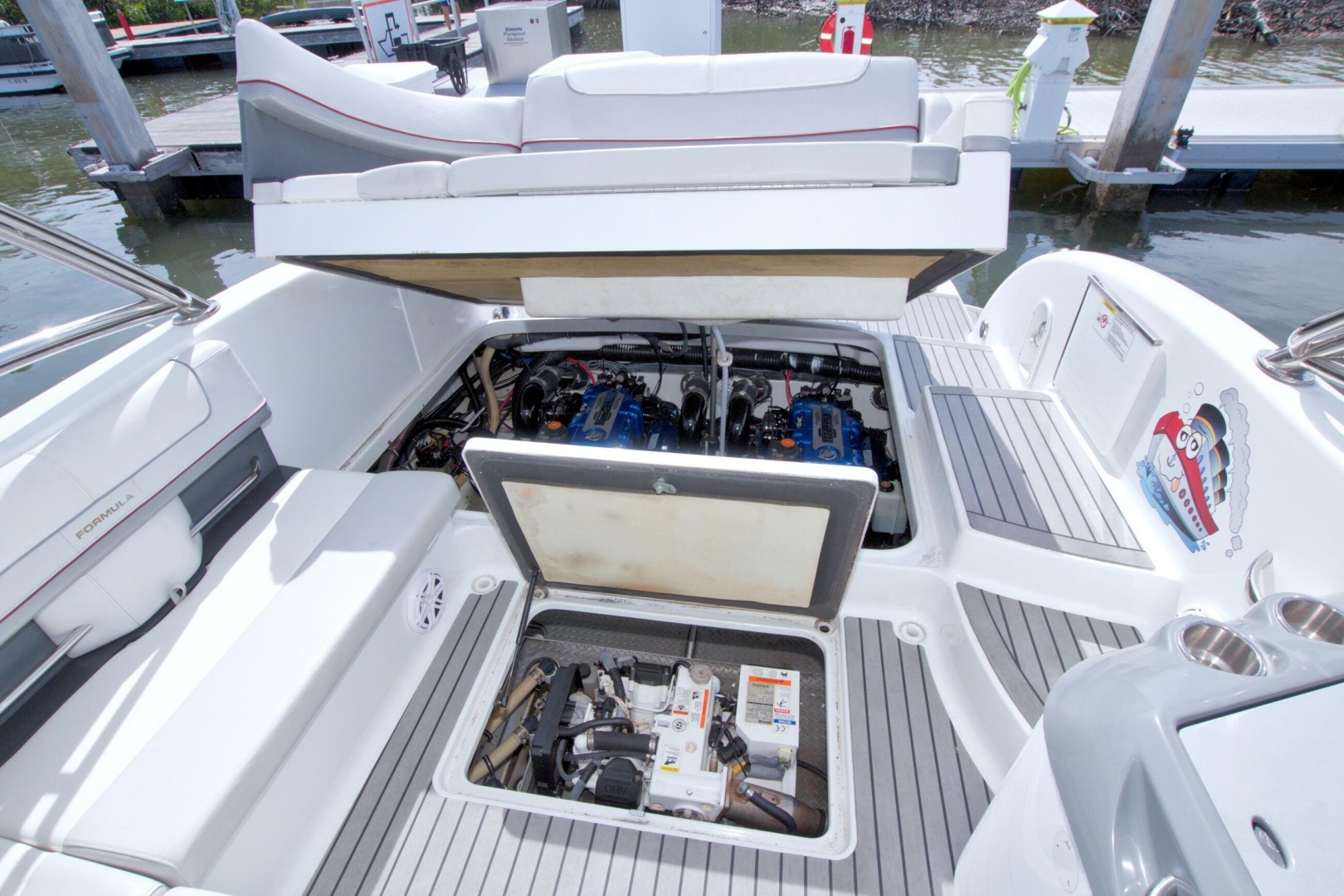 Ship Faced 35ft Formula Yacht For Sale