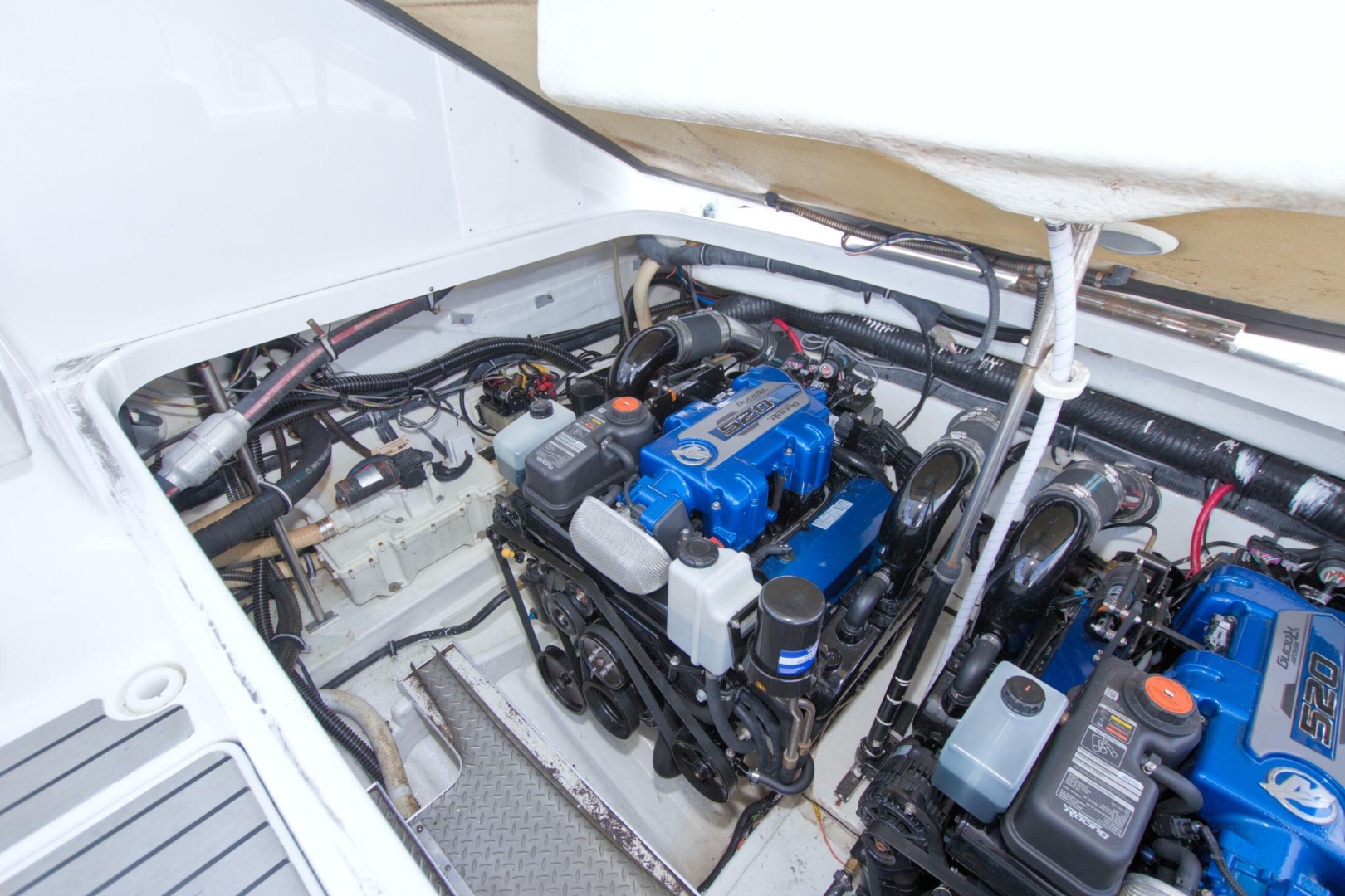 Ship Faced 35ft Formula Yacht For Sale