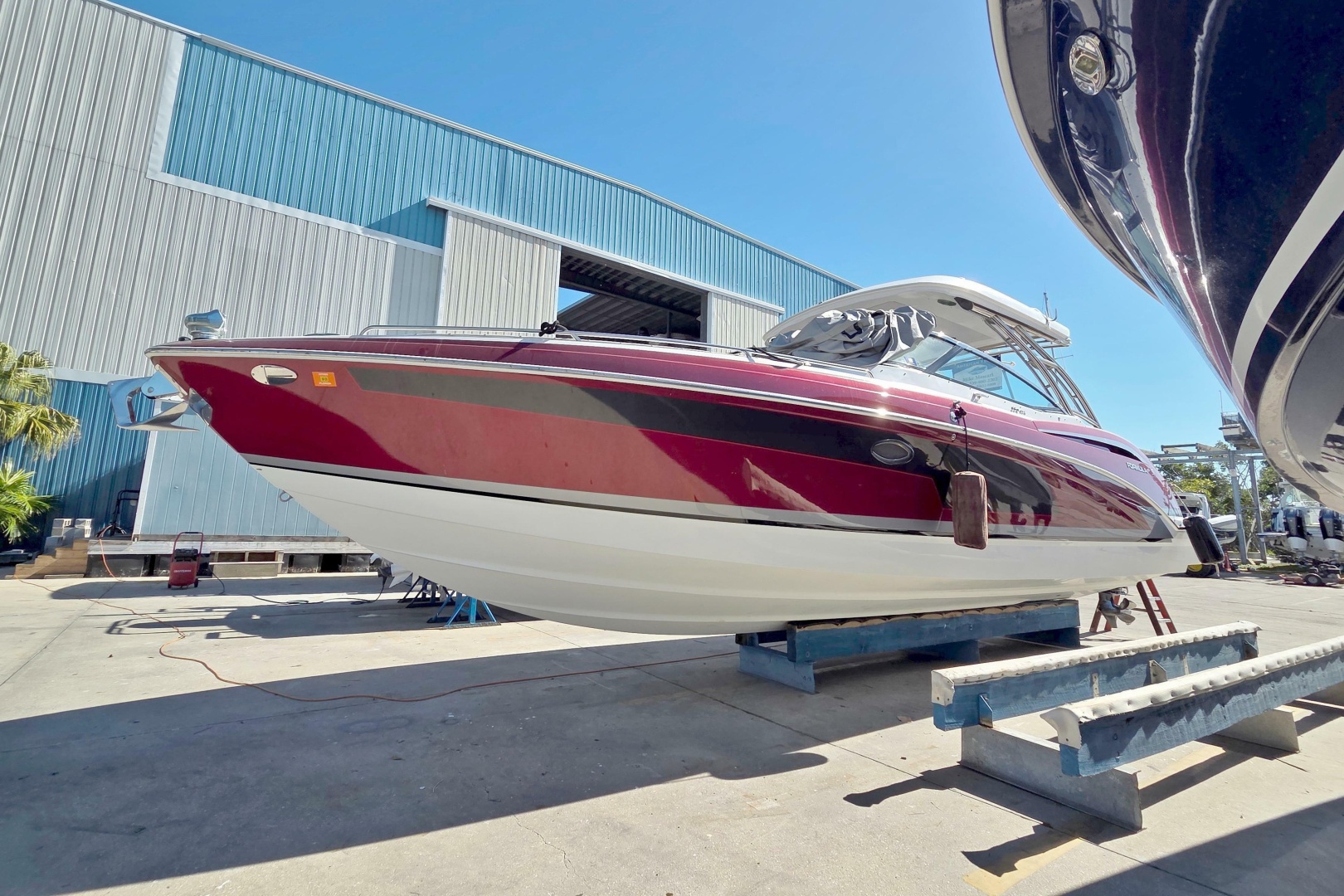 Ship Faced 35ft Formula Yacht For Sale