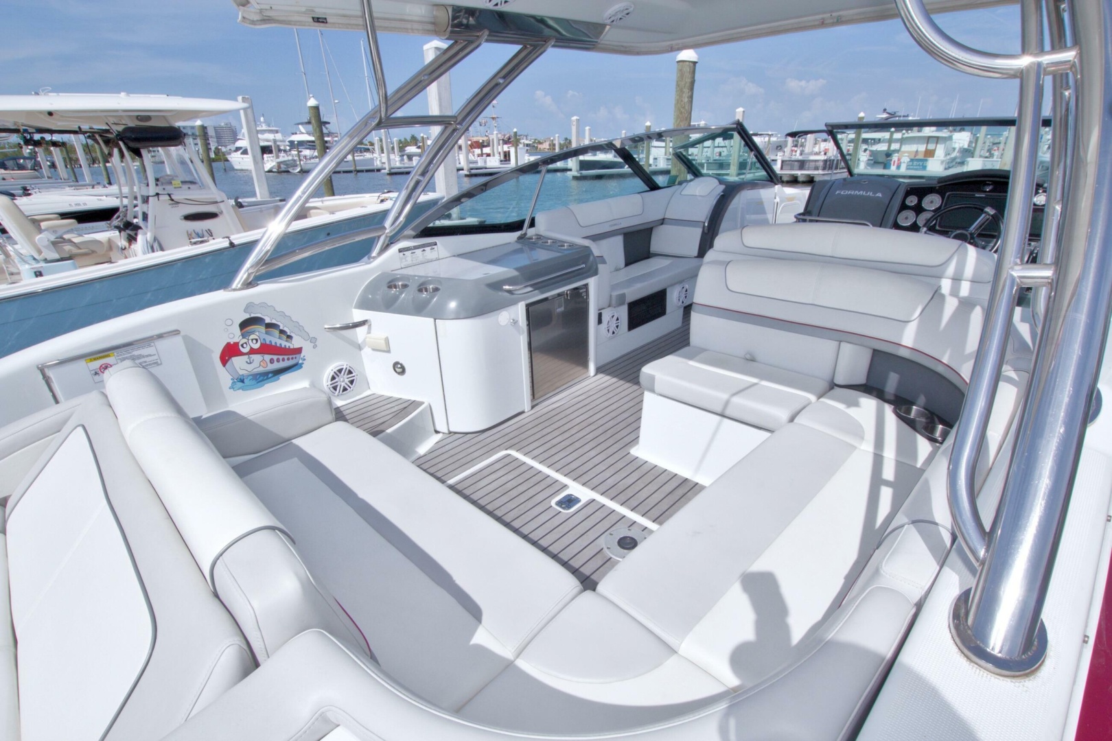 Ship Faced 35ft Formula Yacht For Sale