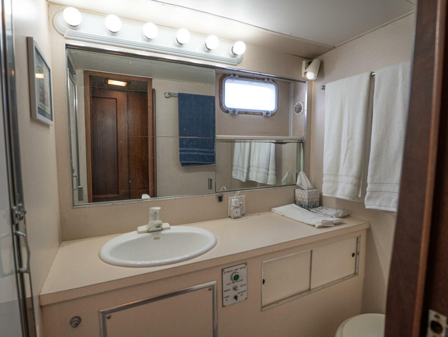 MasterPlan 58ft Hatteras Yacht For Sale