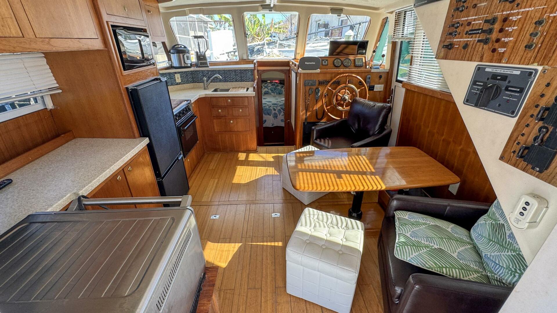 Nevadatude 39ft Mainship Yacht For Sale