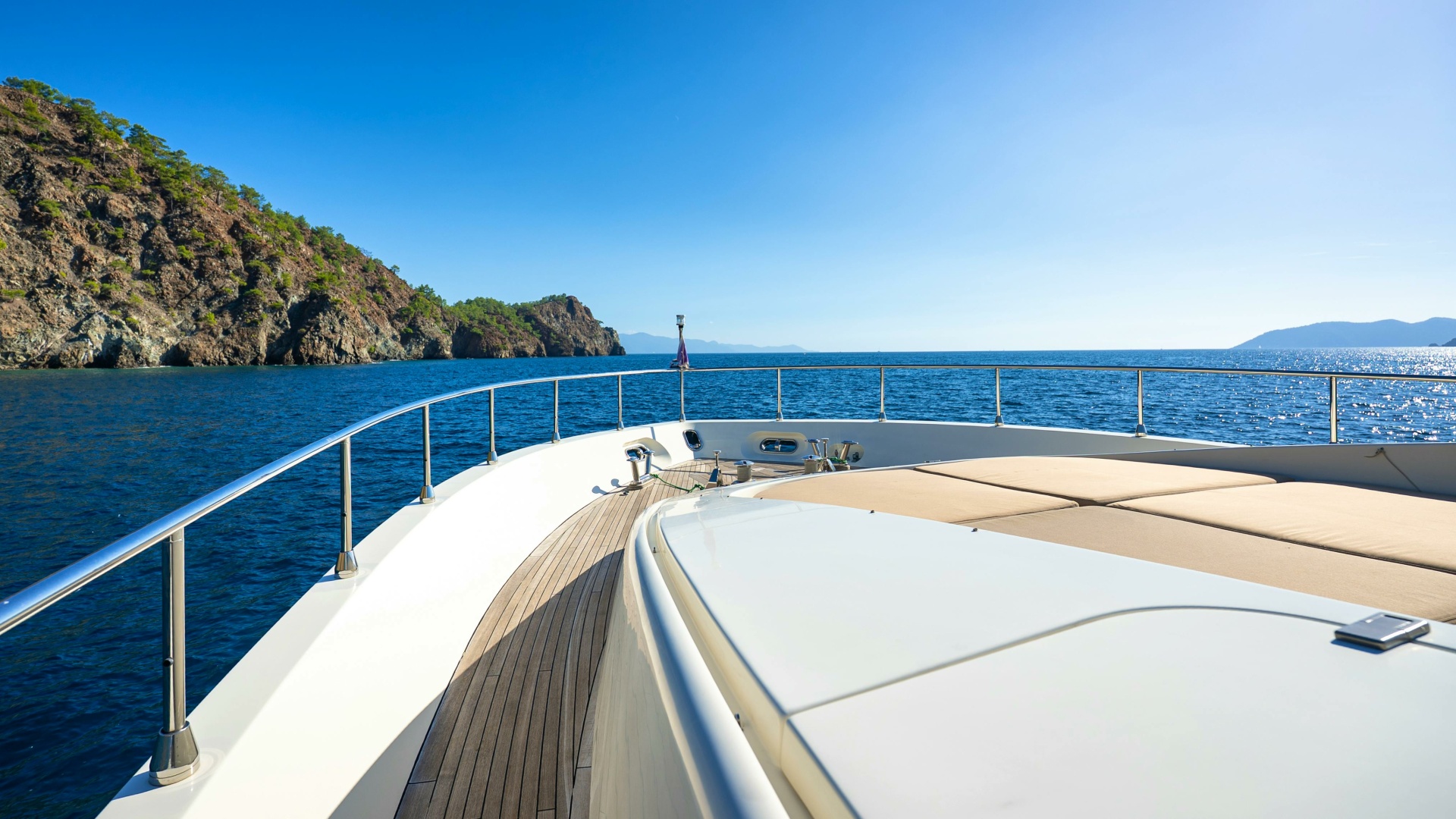 yacht-image-thumbnail