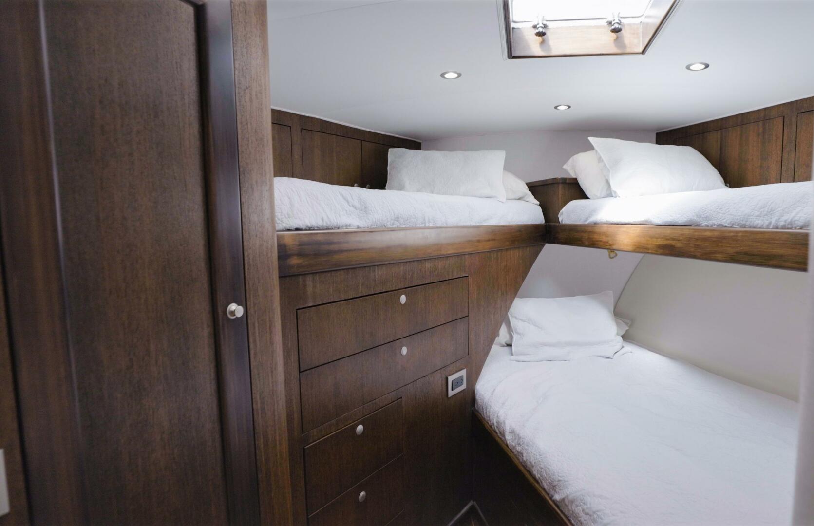 Buggy Washer 64ft Sunny Briggs Yacht For Sale