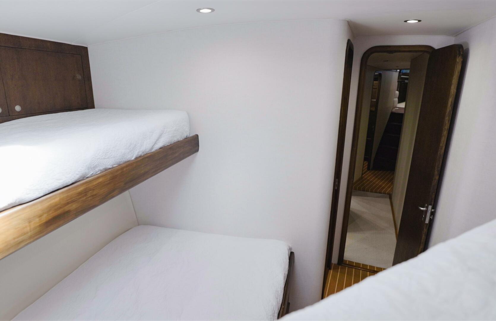 Buggy Washer 64ft Sunny Briggs Yacht For Sale