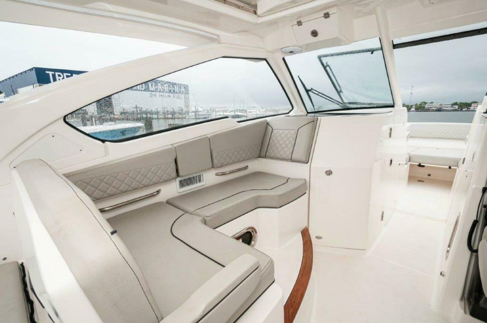 Silver Lining 36ft Pursuit Yacht For Sale Silver Lining 36ft Pursuit Yacht For Sale